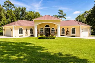 22259 Skyview Cir, Brooksville, FL 34602 - Photo 2
