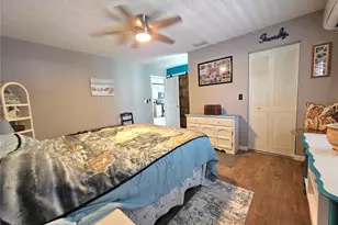 9040 Bay Dr, Spring Hill, FL 34606 - Photo 20