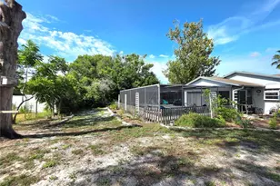 9040 Bay Dr, Spring Hill, FL 34606 - Photo 44