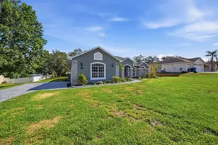 12041 Sapphire Dr, Spring Hill, FL 34609 - Photo 40