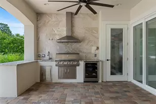 533 Storybook Ln, Spring Hill, FL 34609 - Photo 60