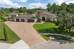 533 Storybook Ln, Spring Hill, FL 34609 - Photo 2