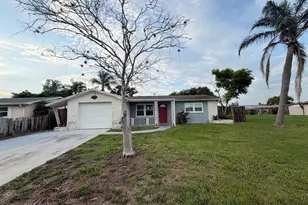 3221 Roxbury Dr, Holiday, FL 34691 - Photo 1