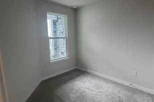 18716 Highland Dew St, Spring Hill, FL 34610 - Photo 12
