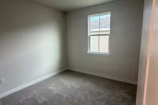 18716 Highland Dew St, Spring Hill, FL 34610 - Photo 12