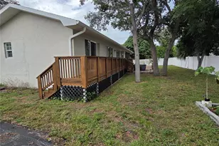 1033 Rosetree Ln, Tarpon Springs, FL 34689 - Photo 46