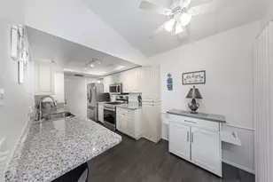4866 Enfield Ct, New Port Richey, FL 34655 - Photo 12