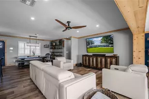 221 S Hunting Lodge Dr, Inverness, FL 34453 - Photo 14