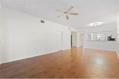 121 Lindsay Lane #31, Oldsmar, FL 34677 - Photo 8