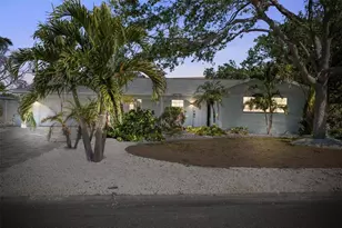 10001 S Yacht Club Dr, Treasure Island, FL 33706 - Photo 1