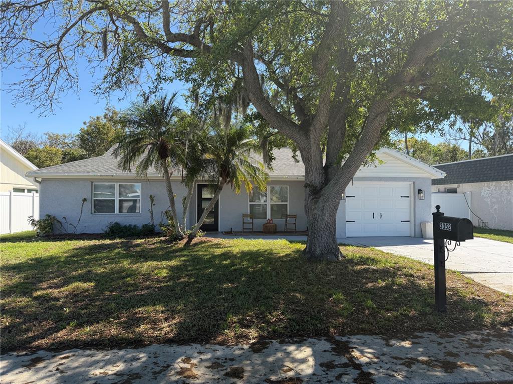 3352 Honeymoon Ln - 3352 Honeymoon Ln, Holiday, FL 34691 Luxury Property | Jose Angel Pina