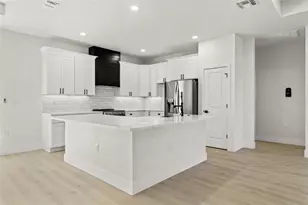10439 Gypsy Ave, Weeki Wachee, FL 34613 - Photo 38