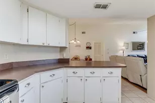 8389 Camphor Dr, Spring Hill, FL 34606 - Photo 18