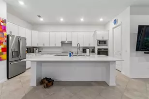 17622 Santorini Ct, Venice, FL 34293 - Photo 10