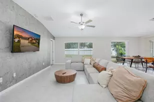 518 Argyll Dr, Spring Hill, FL 34609 - Photo 10