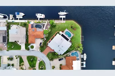 5060 Porpoise Place, New Port Richey, FL 34652 - Photo 8
