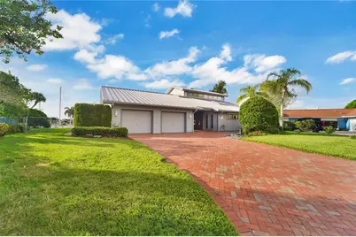 5060 Porpoise Place, New Port Richey, FL 34652 - Photo 12