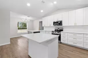 13475 Canyon Swallow Rd, Weeki Wachee, FL 34614 - Photo 16