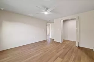 2698 46th Ave N, Saint Petersburg, FL 33714 - Photo 20