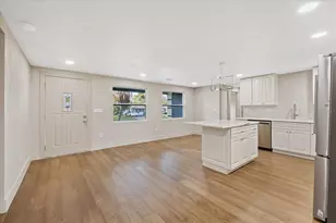 2698 46th Ave N, Saint Petersburg, FL 33714 - Photo 14