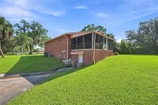 28850 Lindenhurst Dr, Wesley Chapel, FL 33544 - Photo 48
