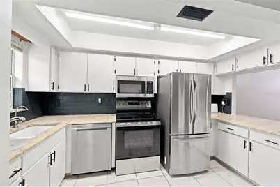 28850 Lindenhurst Drive, Wesley Chapel, FL 33544 - Photo 22
