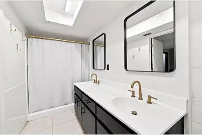 28850 Lindenhurst Drive, Wesley Chapel, FL 33544 - Photo 38