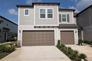 3385 Lapis Lk Dr, Zephyrhills, FL 33541 - Photo 1