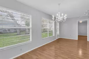 9528 Bunker Hill Ct, New Port Richey, FL 34655 - Photo 10