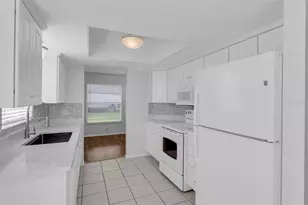 9528 Bunker Hill Ct, New Port Richey, FL 34655 - Photo 12