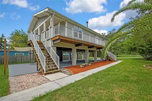 5610 Ramada St, Weeki Wachee, FL 34607 - Photo 8