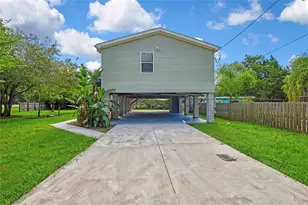 5610 Ramada St, Weeki Wachee, FL 34607 - Photo 40