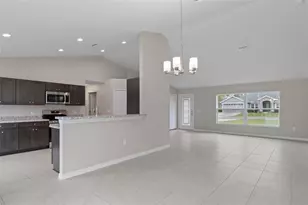 12073 Manassas Ave, Weeki Wachee, FL 34614 - Photo 12