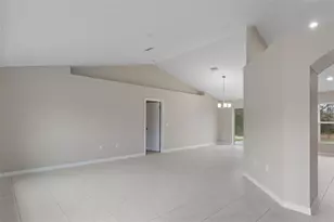 12073 Manassas Ave, Weeki Wachee, FL 34614 - Photo 4
