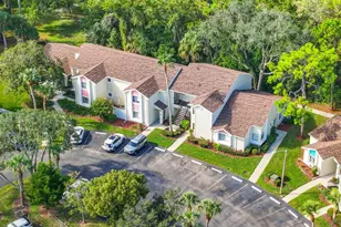 8015 Picketts Ct, Weeki Wachee, FL 34613 - Photo 6