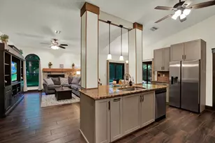 18671 Autumn Lake Ave, Hudson, FL 34667 - Photo 2