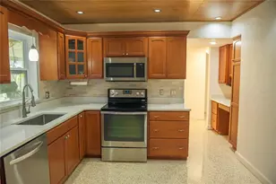 904 Brookside Dr, Clearwater, FL 33764 - Photo 4