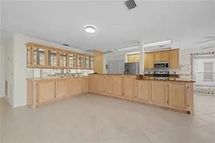 2376 Bent Pine Ct, Spring Hill, FL 34606 - Photo 18