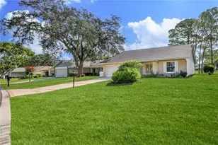 2376 Bent Pine Ct, Spring Hill, FL 34606 - Photo 6