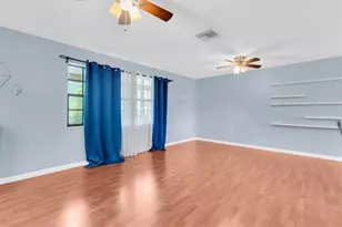 914 Harbor Cir, Palm Harbor, FL 34683 - Photo 6