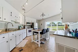 15994 Brookridge Blvd, Brooksville, FL 34613 - Photo 10