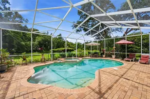 10531 Miracle Ln, New Port Richey, FL 34654 - Photo 2
