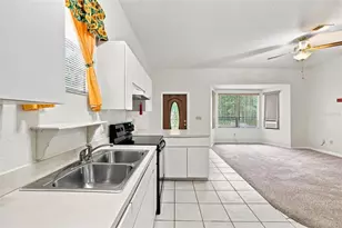 16205 Perimeter Dr, Brooksville, FL 34614 - Photo 10