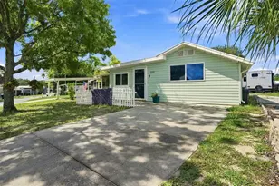 9483 Gray Fox Dr, Weeki Wachee, FL 34613 - Photo 16