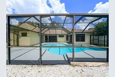 9542 Pebble Glen Avenue, Tampa, FL 33647 - Photo 8