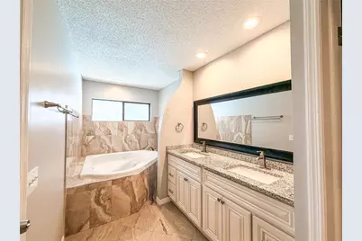 9542 Pebble Glen Avenue, Tampa, FL 33647 - Photo 28
