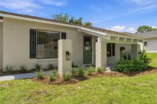 11208 Portsmouth St, Spring Hill, FL 34609 - Photo 2