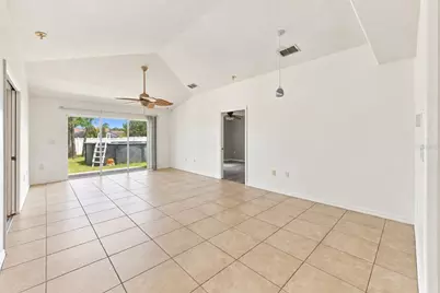 7195 Toledo Road, Spring Hill, FL 34606 - Photo 6