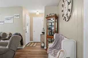 9122 Dupont Ave, Spring Hill, FL 34608 - Photo 4