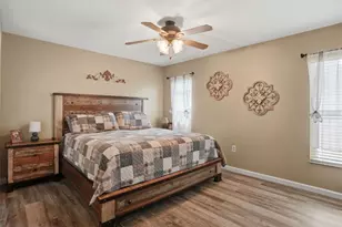 9122 Dupont Ave, Spring Hill, FL 34608 - Photo 22